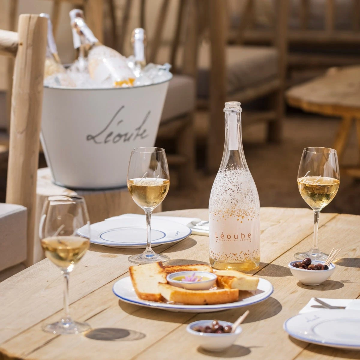 Sparkling De Léoube Rosé 2 Sparkling De Léoube Rosé - Image 2