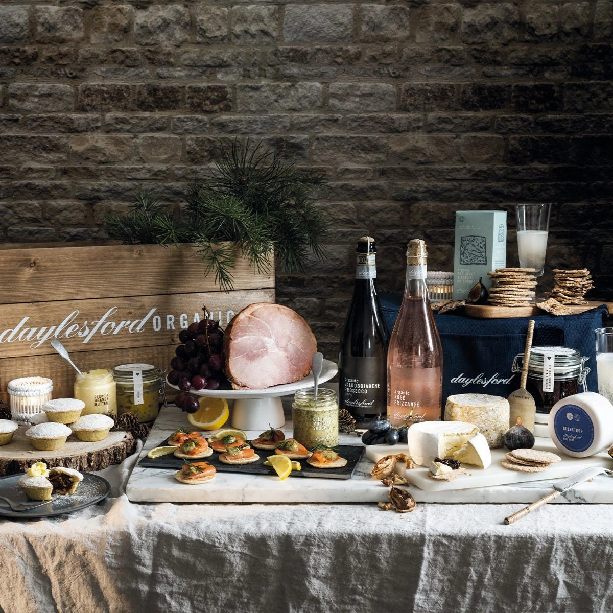 Daylesford Collection Hamper 2 Daylesford Collection Hamper - Image 2