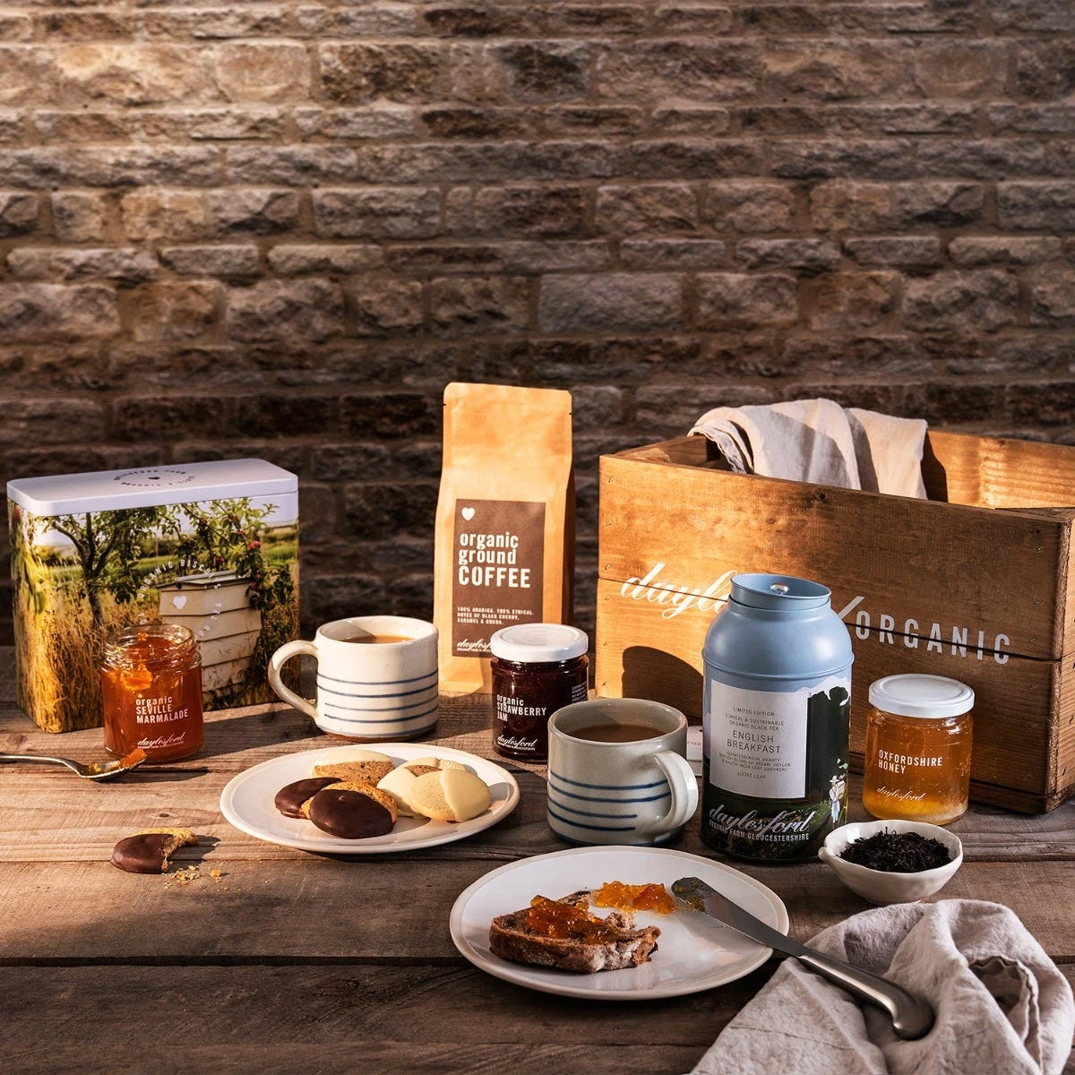 Cotswold Afternoon Tea Hamper 2 Cotswold Afternoon Tea Hamper - Image 2