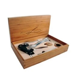 Six Piece Wine Gift Set
