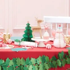 Honeycomb Christmas Characters -Gift Basket Shop 23018700 honeycomb christmas characters8