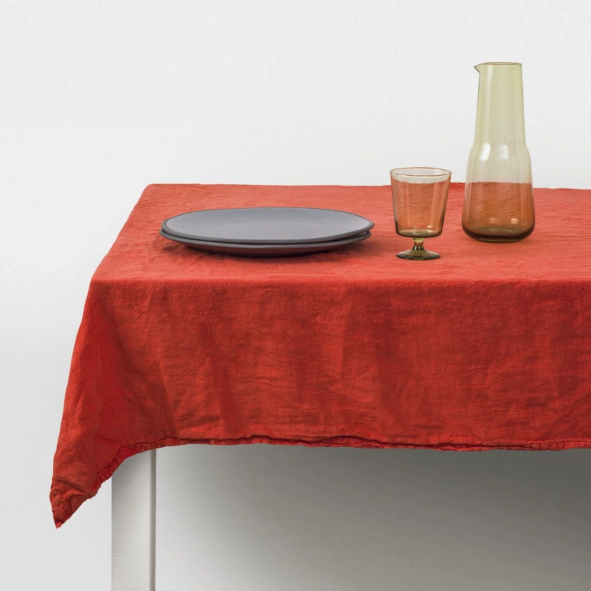 Tiller Vibrant Red Tablecloth 2 Tiller Vibrant Red Tablecloth - Image 2